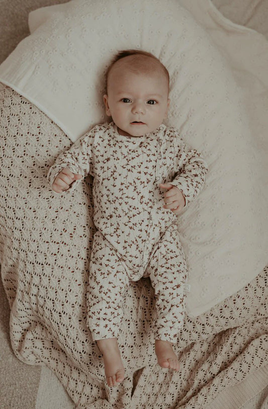 Yumi Baby natdragt/heldragt Brown Leafs
