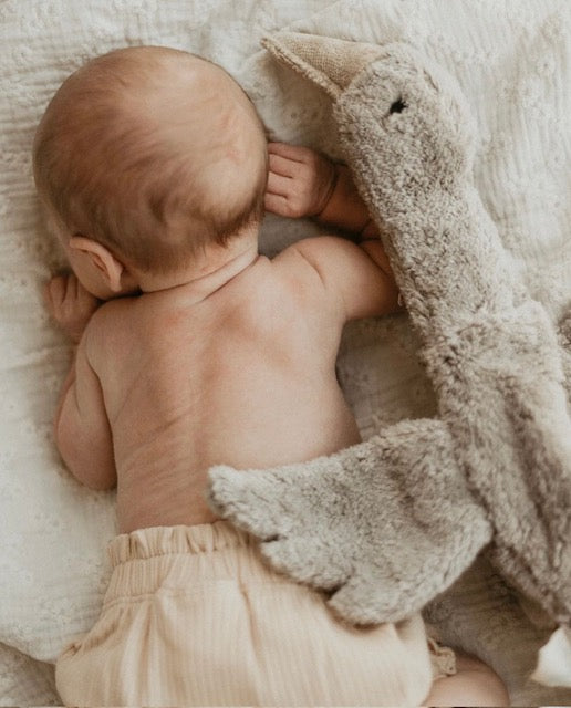 Varmepude til baby fra Senger Naturwelt Lille Gås - Grå