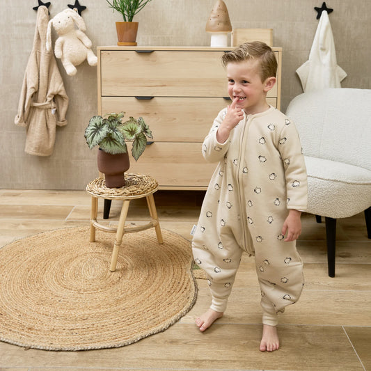 Meyco sovepose med ben Penguin Soft Sand
