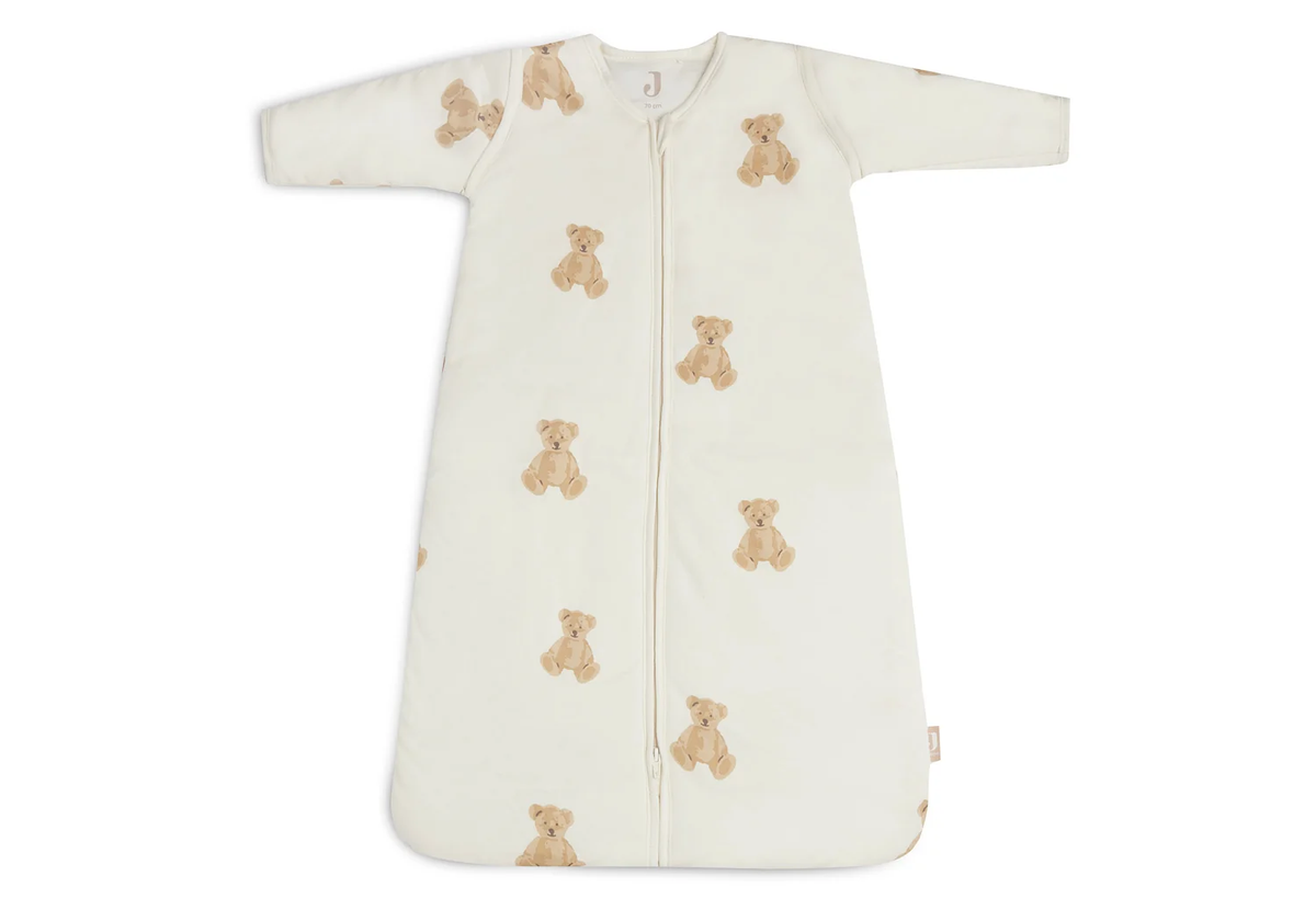 Jollein Teddy sovepose med bamseprint, lange ærmer og lynlås set forfra