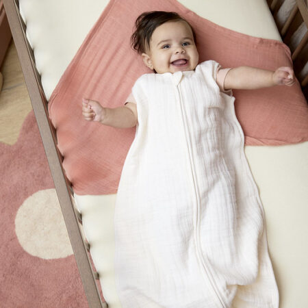 Let babysovepose til sommer