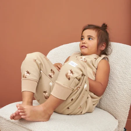 Babysovepose med ben i 100% bomuld med TOG 2.0 – giver barnet fri bevægelse og tryg, lun søvn